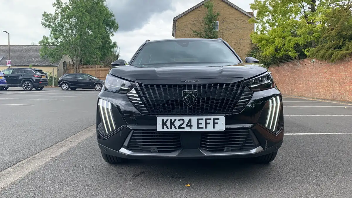 2024-peugeot-2008-suv-12-puretech-gt-130ps-eat8-big-7