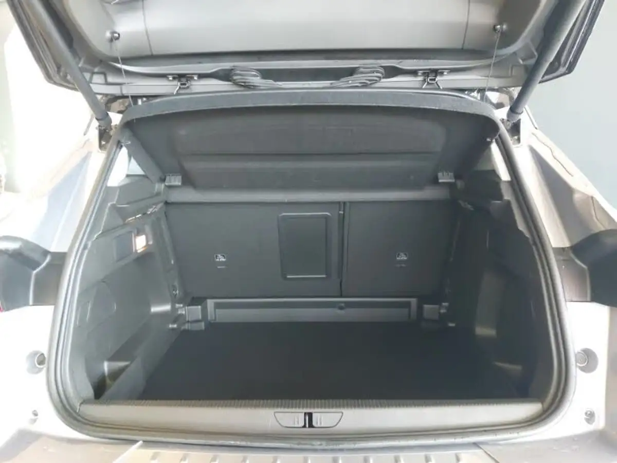 2024-vauxhall-grandland-12-ultimate-130ps-big-7