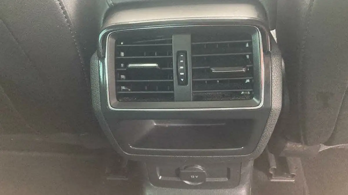 2021-skoda-karoq-15-tsi-edition-big-9