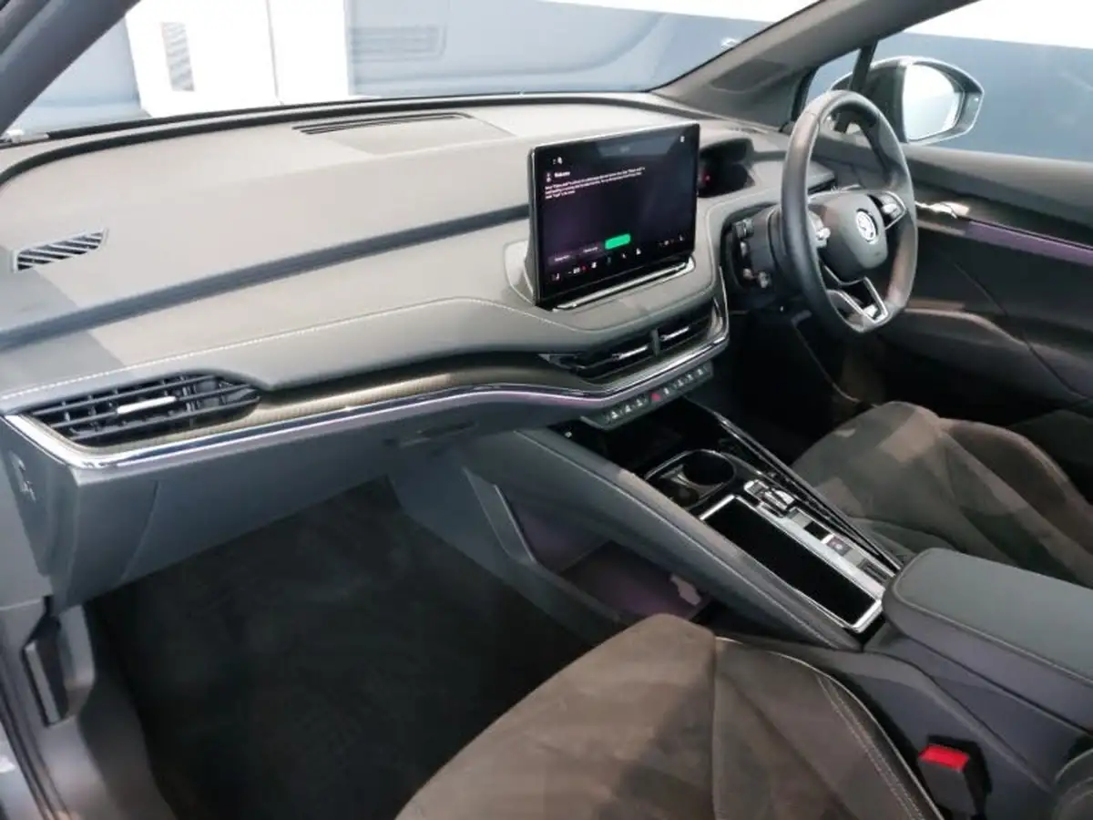 2024-skoda-enyaq-e-85x-sportline-plus-station-wagon-big-4