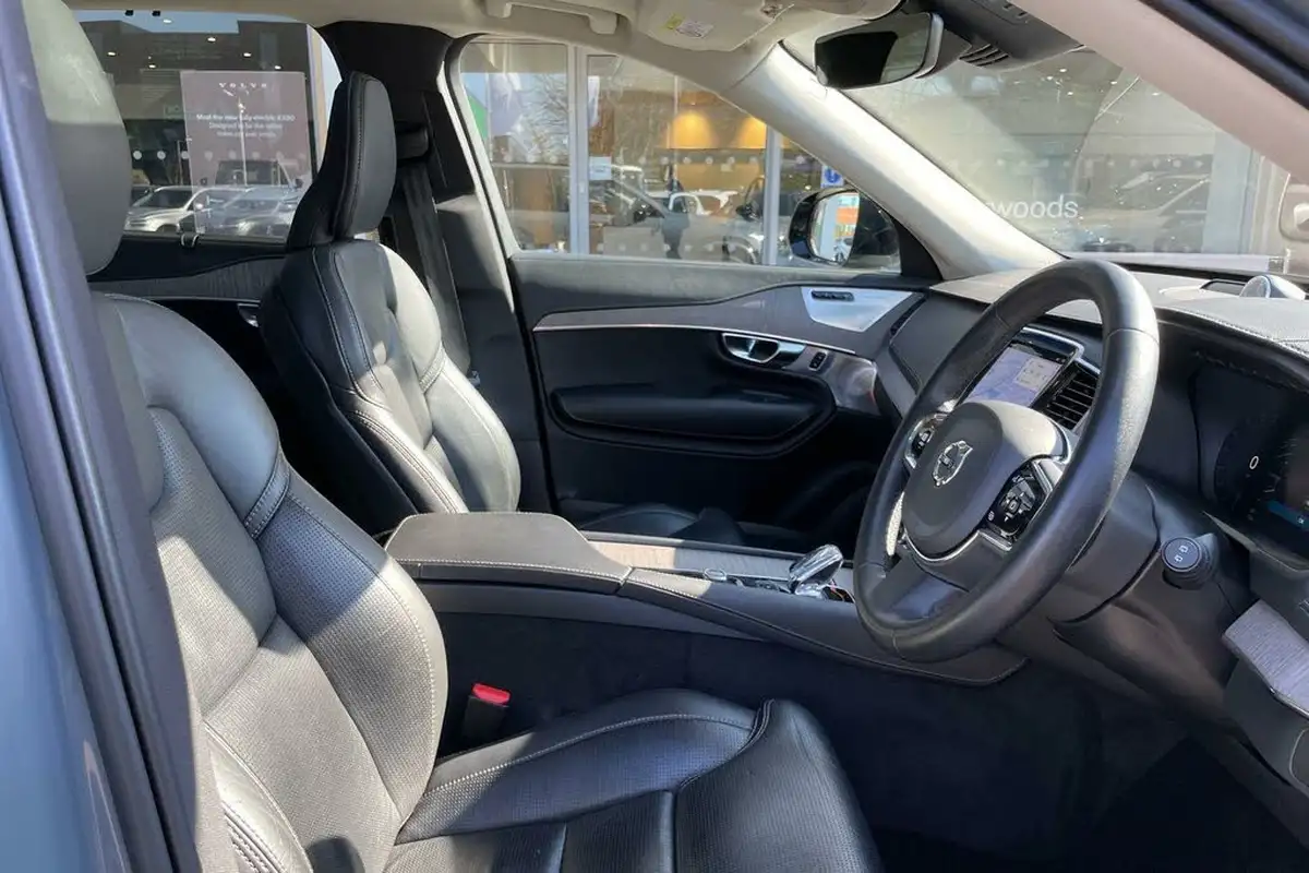 2022-volvo-xc90-20-b5-ultimate-big-25