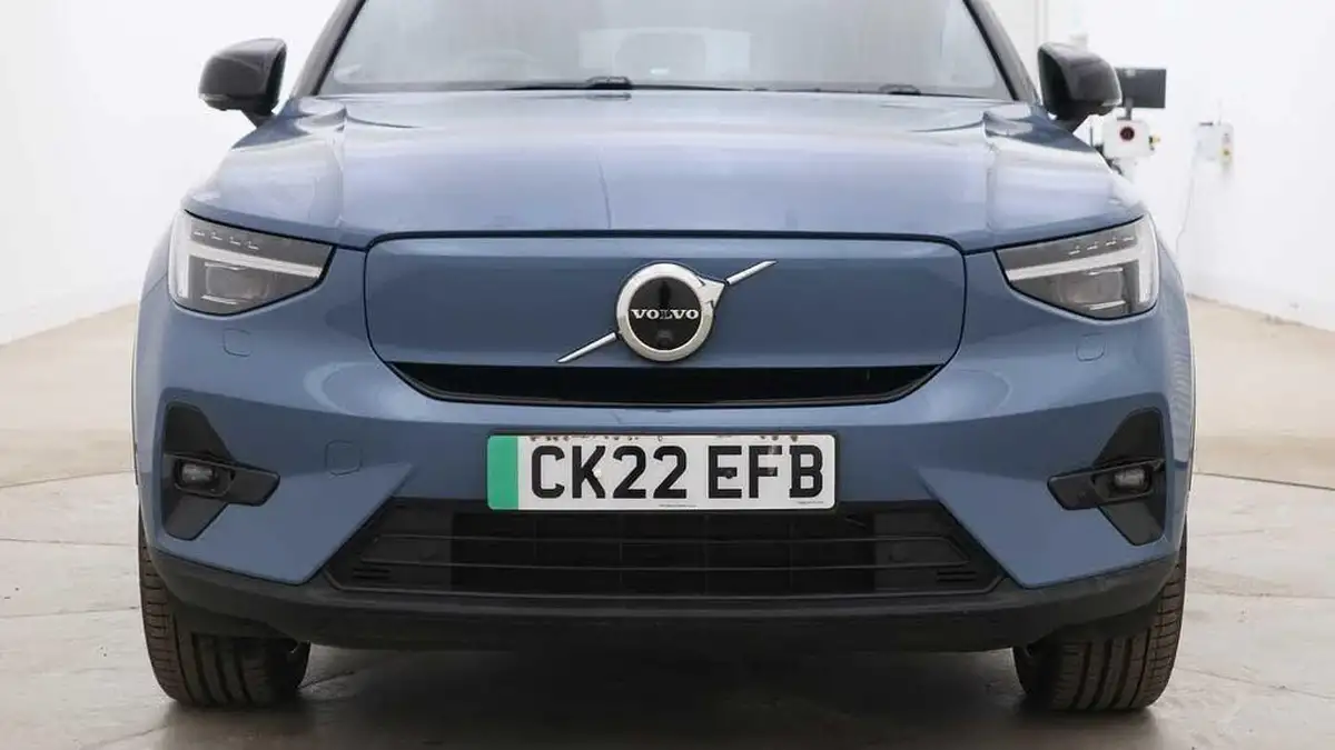2022-volvo-c40-e-twin-recharge-pro-big-21