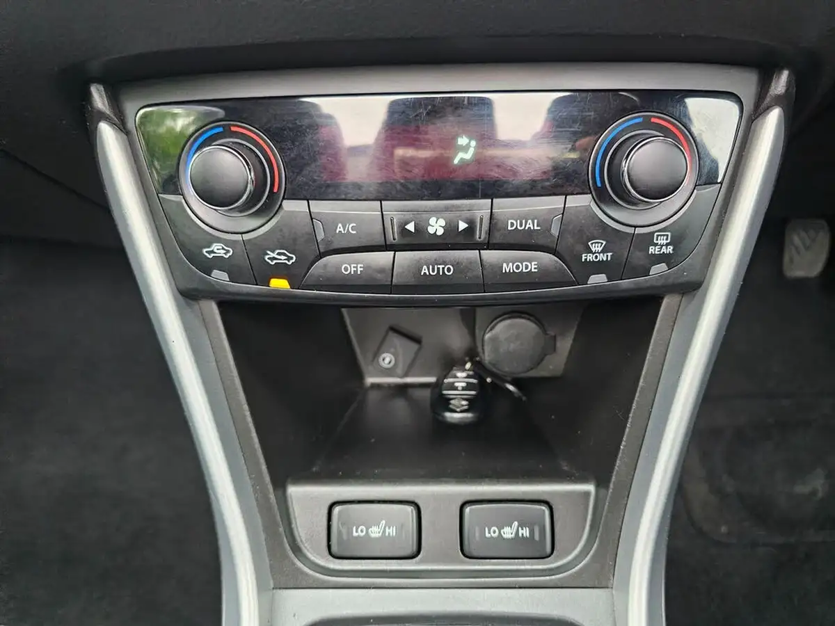 2013-suzuki-s-cross-16-sz5-allgrip-big-6