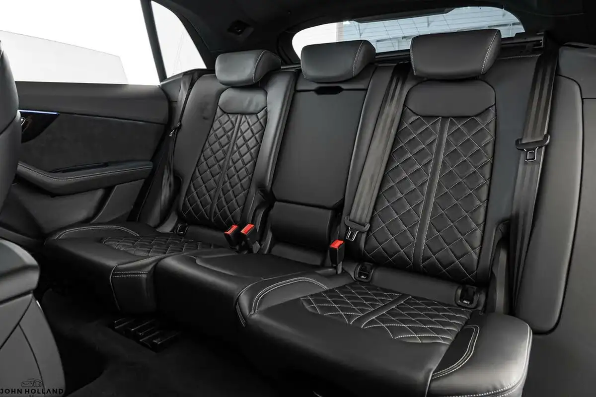 2022-audi-sq8-40-tfsi-black-edition-big-15