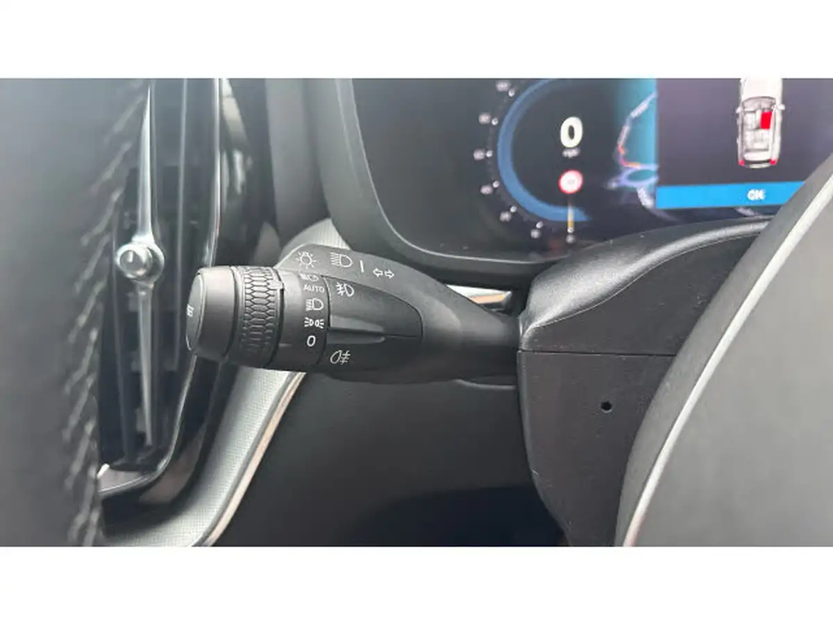 2023-volvo-xc60-20td-b4-plus-big-23