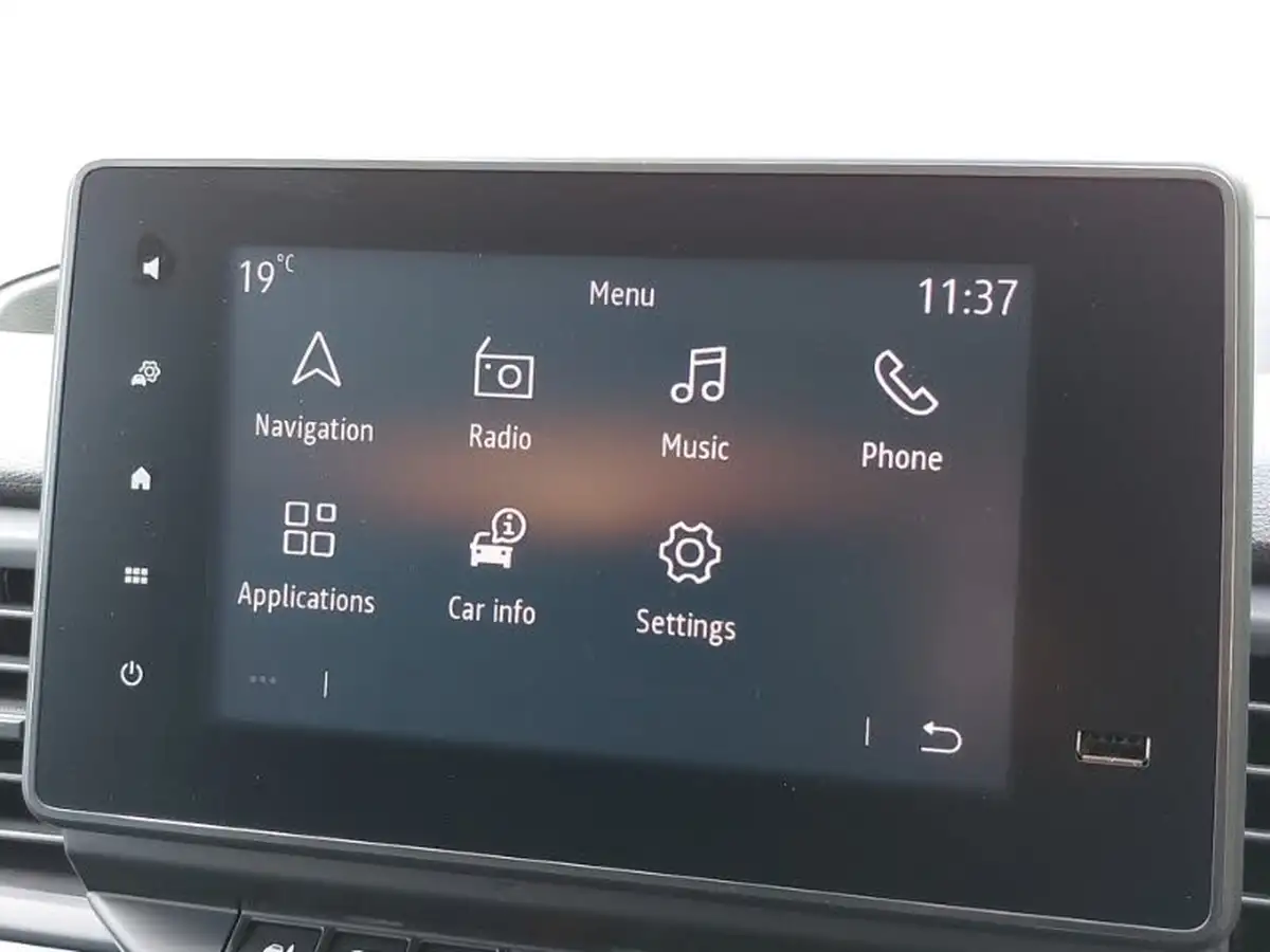 2023-renault-trafic-20dci-sl28-130-sport-big-9