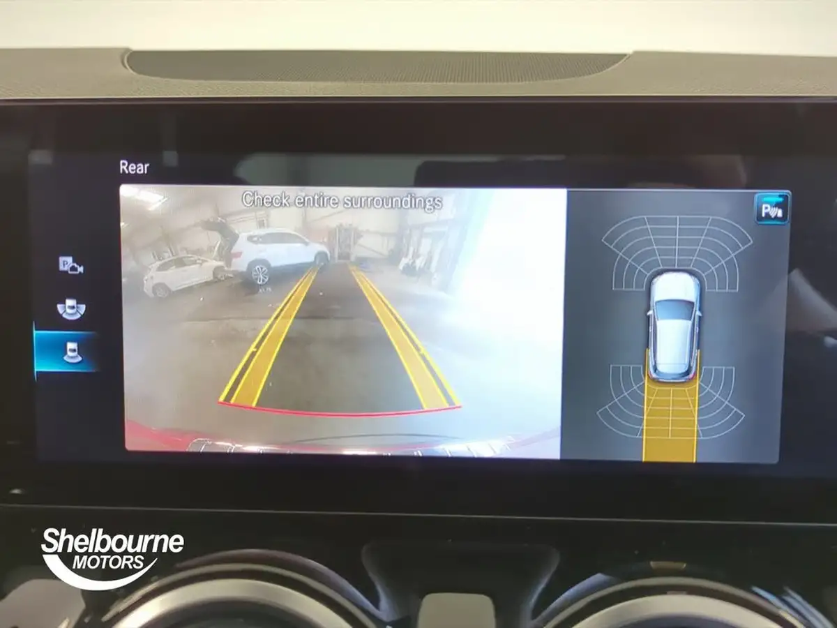 2021-mercedes-benz-gla-class-big-30