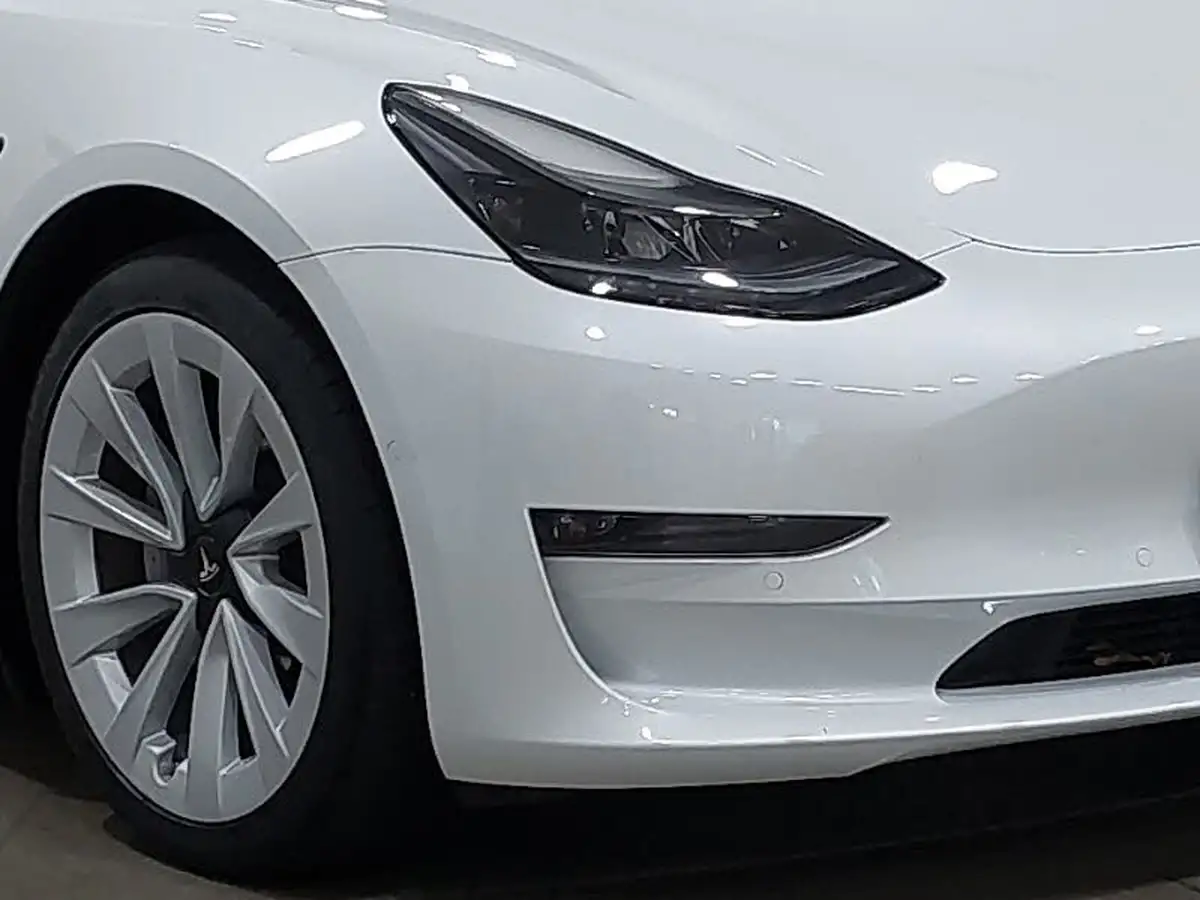 2021-tesla-model-3-e-long-range-awd-big-8