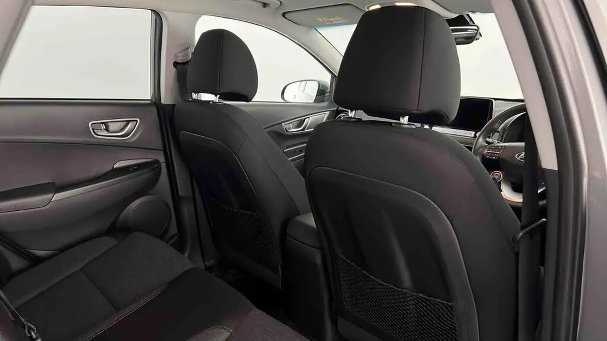 2020-hyundai-kona-e-premium-204ps-big-47