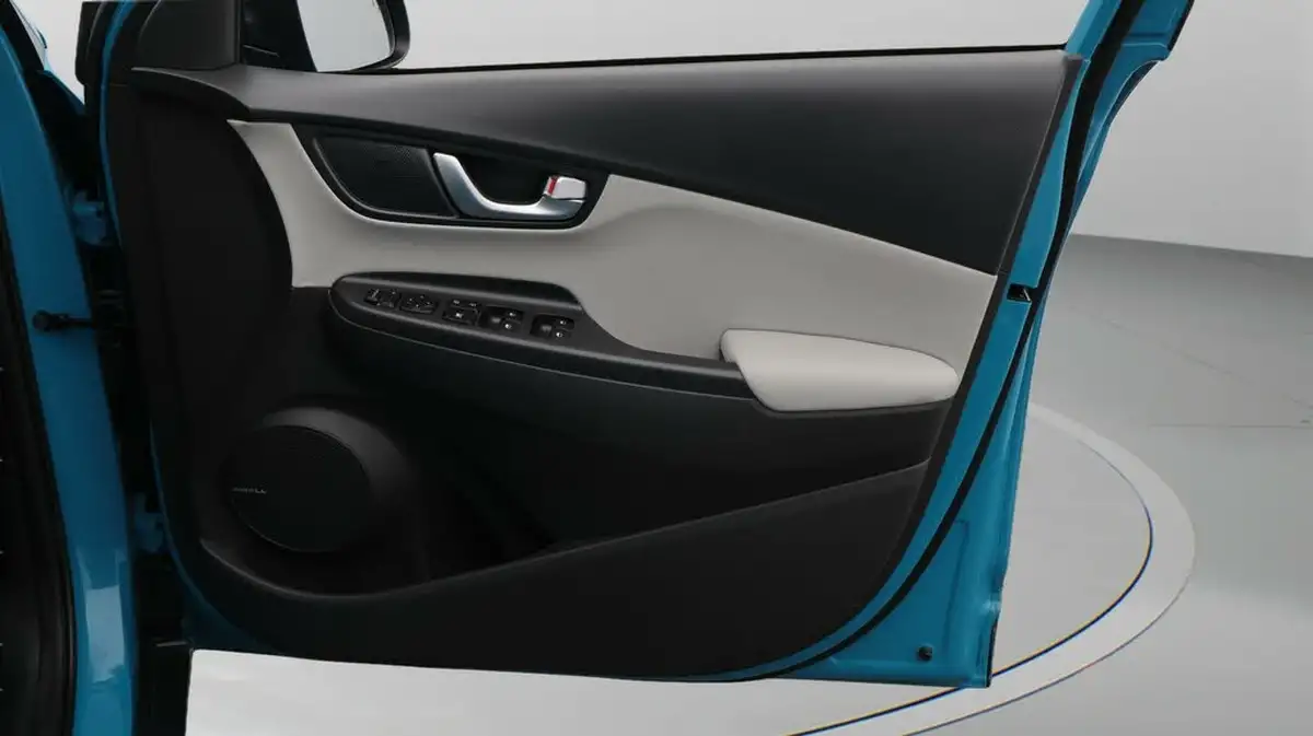 2022-hyundai-kona-e-ultimate-big-14
