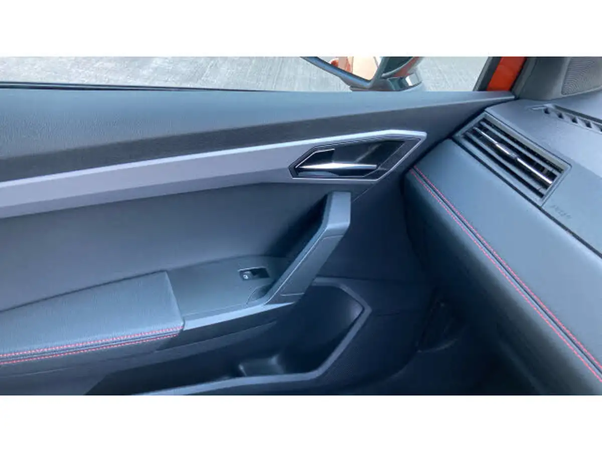 2019-seat-arona-10-tsi-fr-sport-big-24