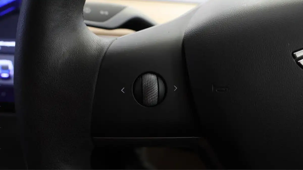 2021-tesla-model-3-e-standard-plus-big-36