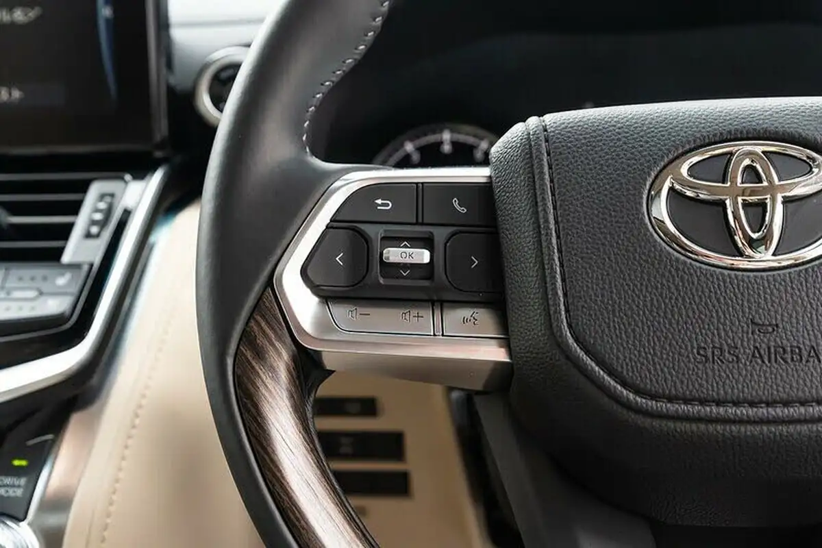 2023-toyota-land-cruiser-big-19