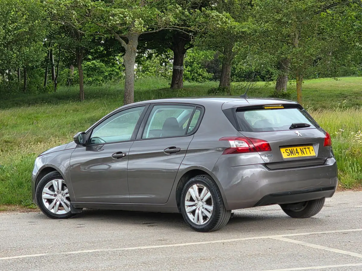 2014-peugeot-308-16hdi-active-big-4
