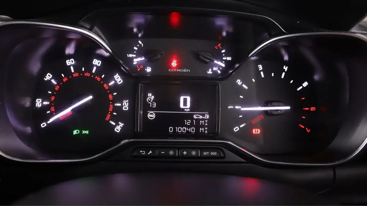 2019-citroen-c3-12-puretech-flair-110ps-ss-big-10