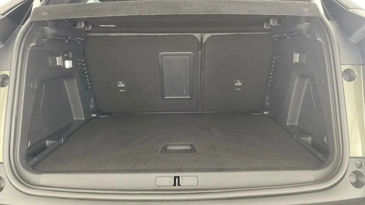 2019-peugeot-3008-suv-16-puretech-gt-line-180bhp-ss-eat8-big-27