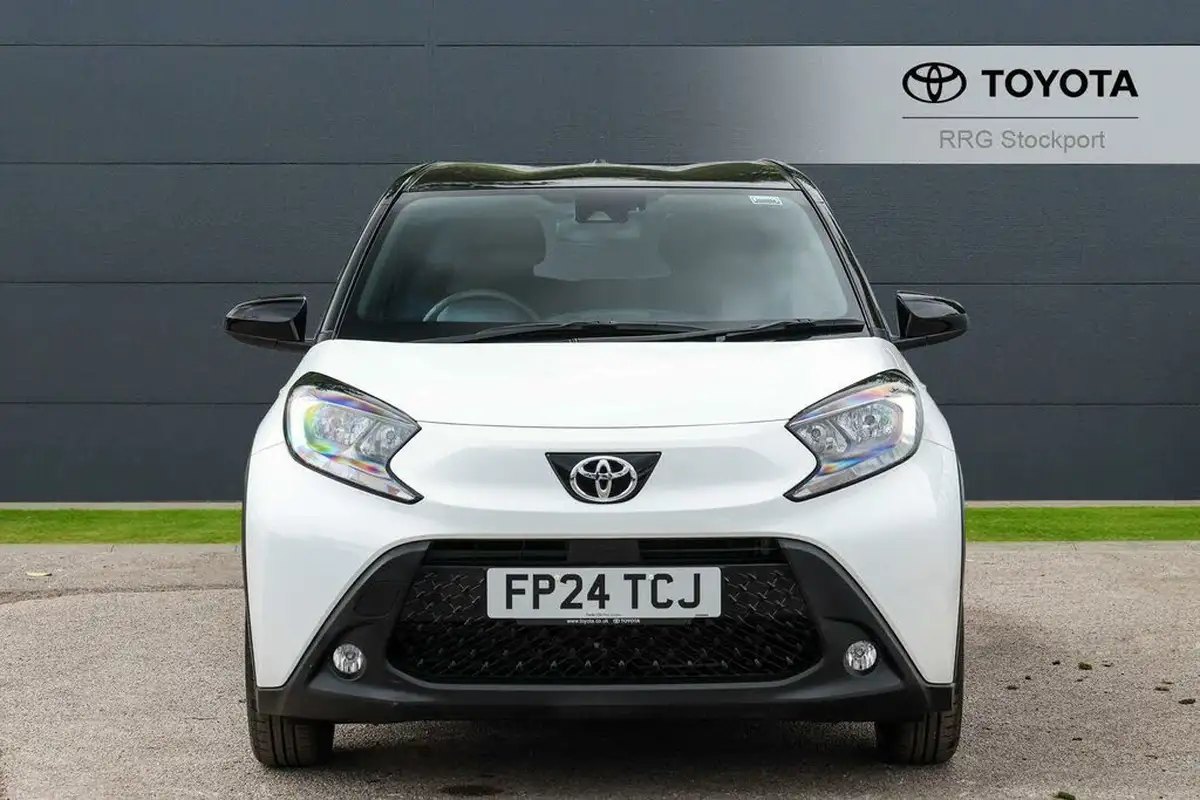 2024-toyota-aygo-x-10-vvt-i-edge-big-14