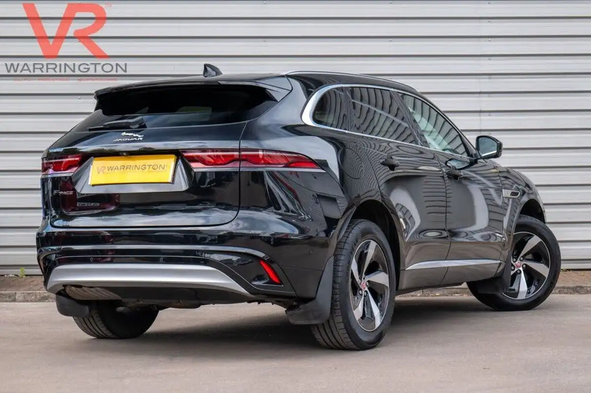 2021-jaguar-f-pace-20-d200-s-mhev-big-15
