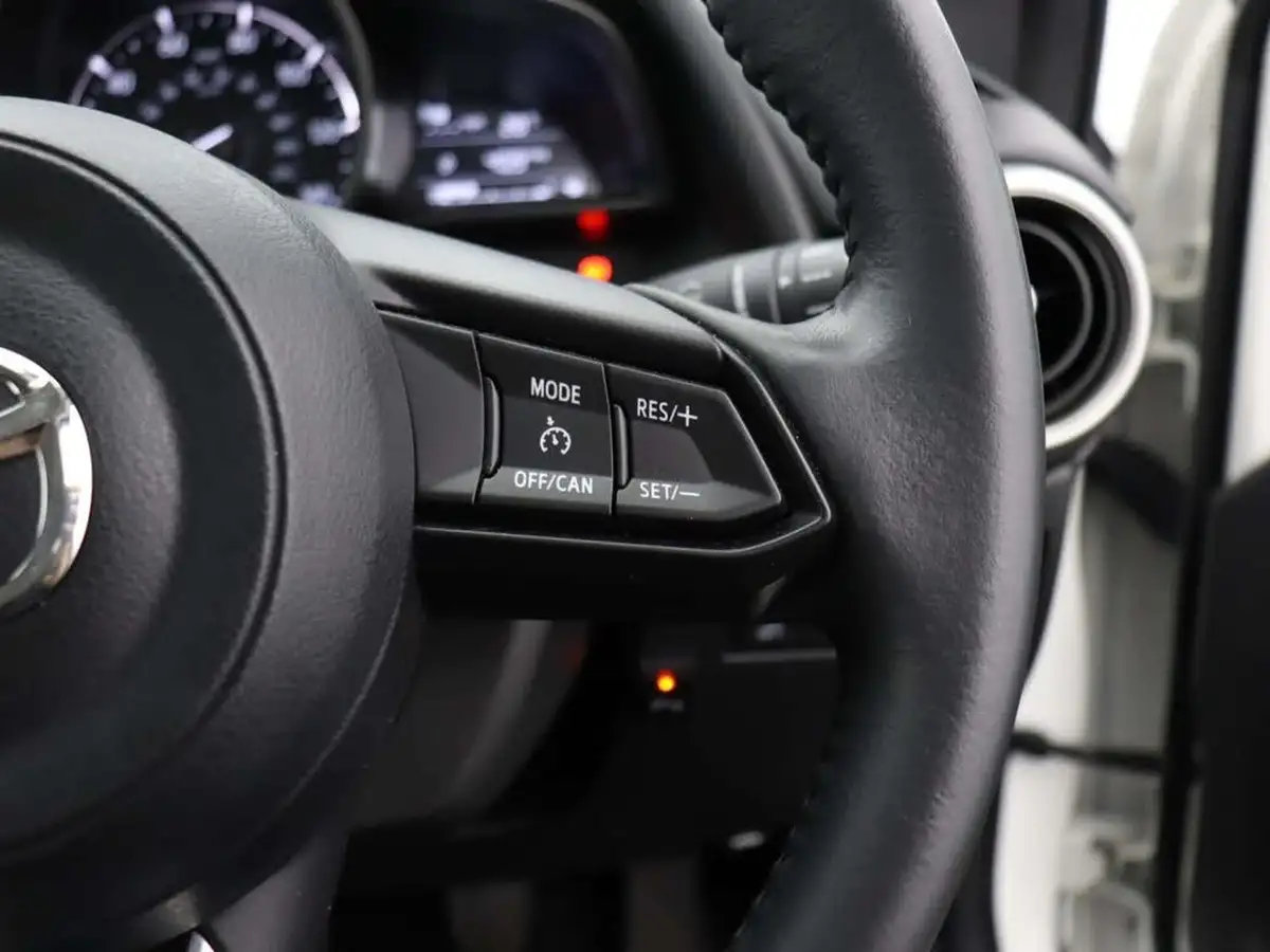 2020-mazda-mazda2-15-skyactiv-g-se-l-nav-big-31