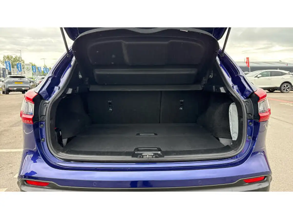 2018-nissan-qashqai-12-dig-t-n-connecta-big-3