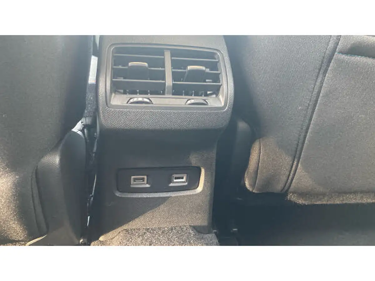2023-citroen-c4-12-puretech-c-series-edition-big-38