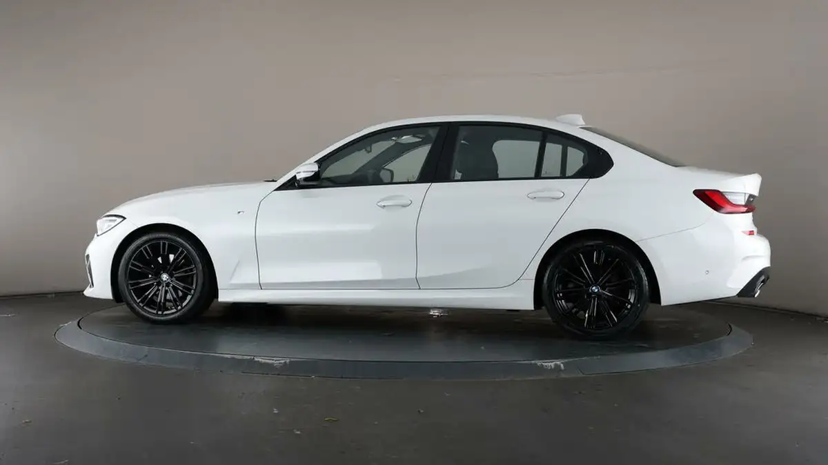 2022-bmw-3-series-20td-320d-m-sport-mht-saloon-4d-big-27
