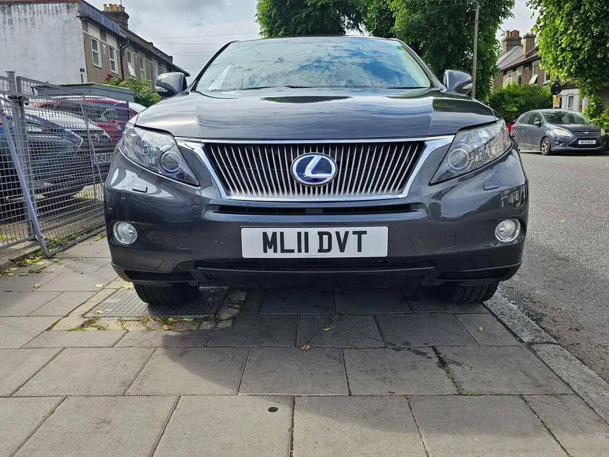 2011-lexus-rx-450h-35-se-i-4x4-big-22