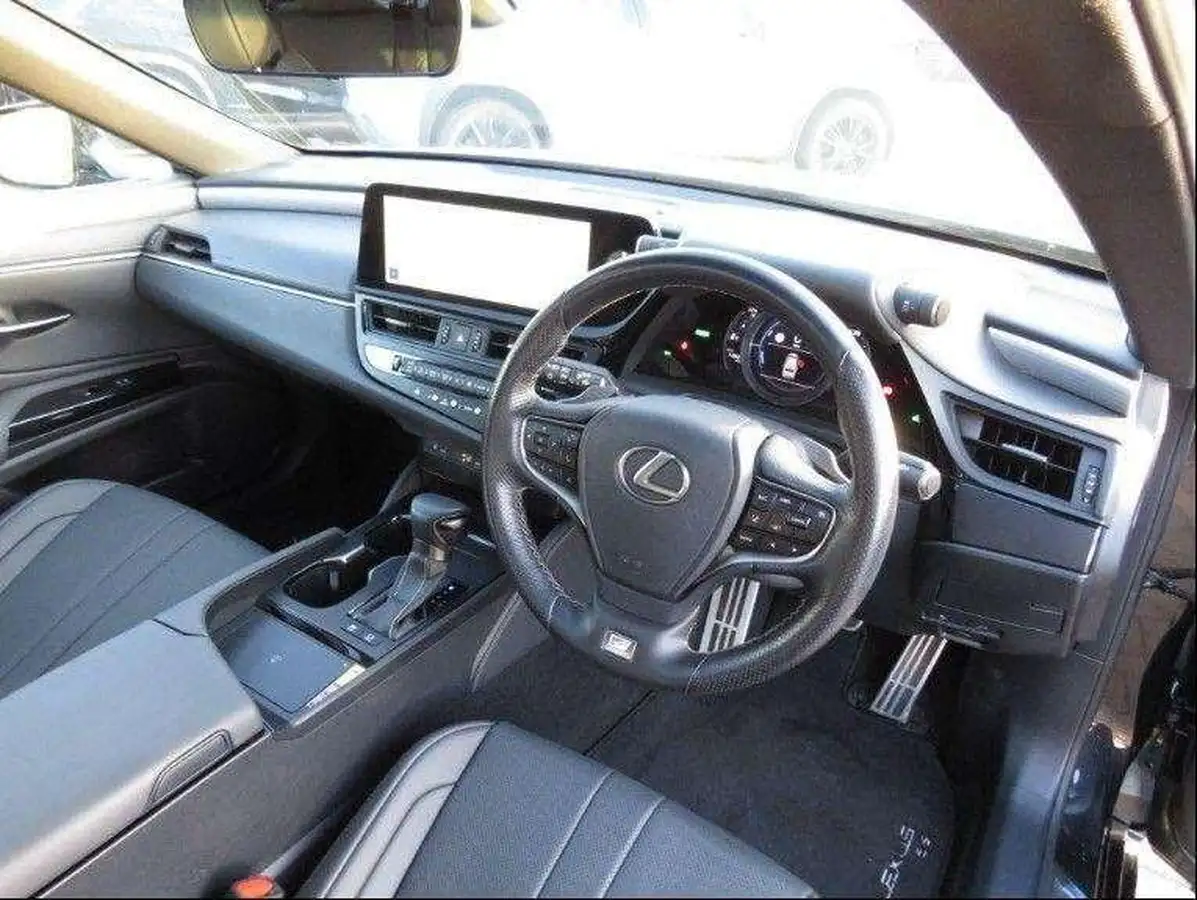 2023-lexus-es-300h-big-7