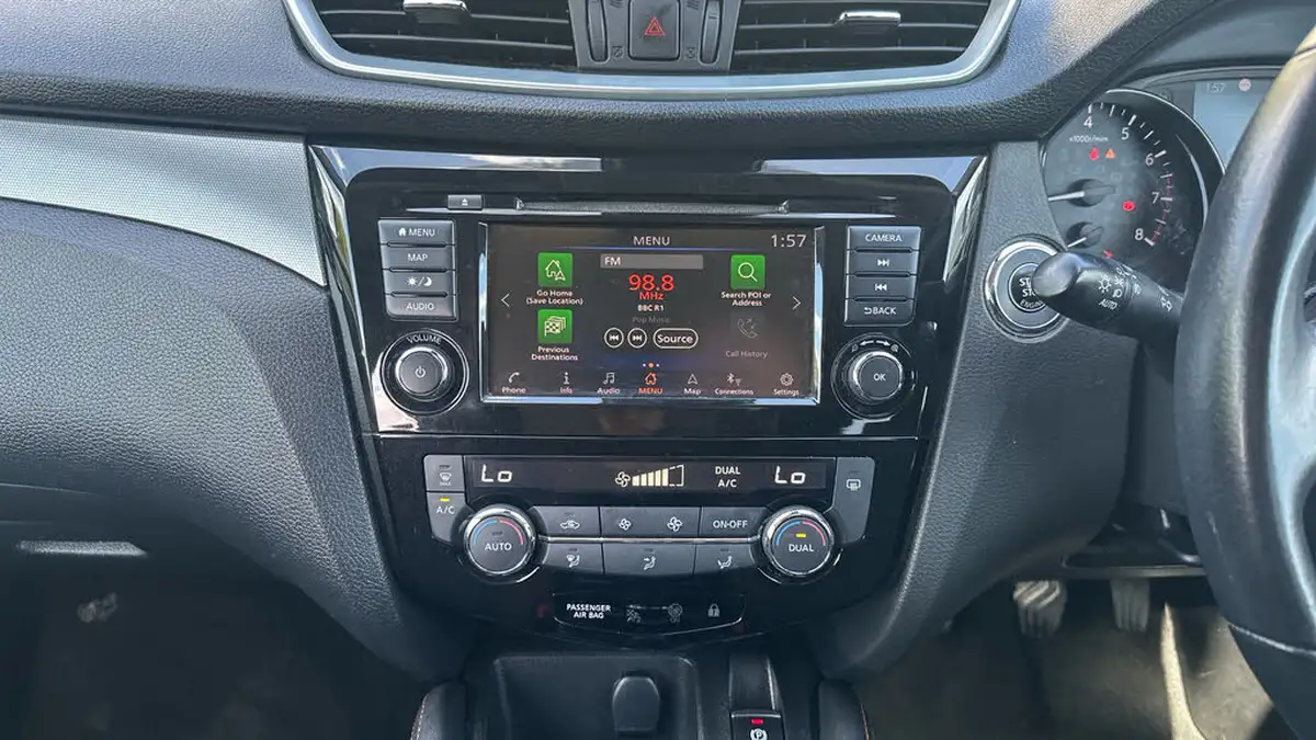 2019-nissan-qashqai-13-dig-t-n-motion-140ps-big-11
