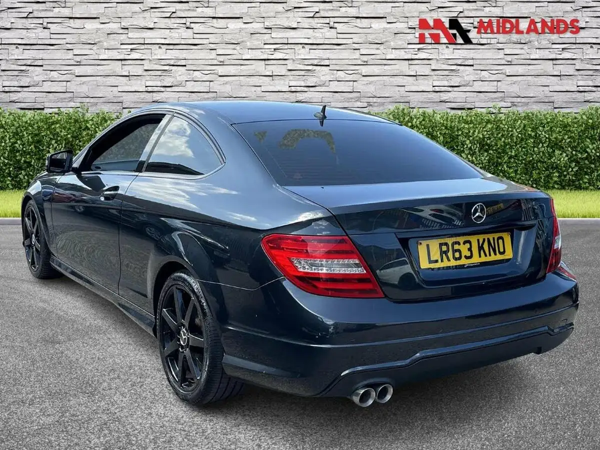 2013-mercedes-benz-c-class-21td-c220-cdi-amg-sport-cdi-coupe-2d-7g-tronic-plus-big-3