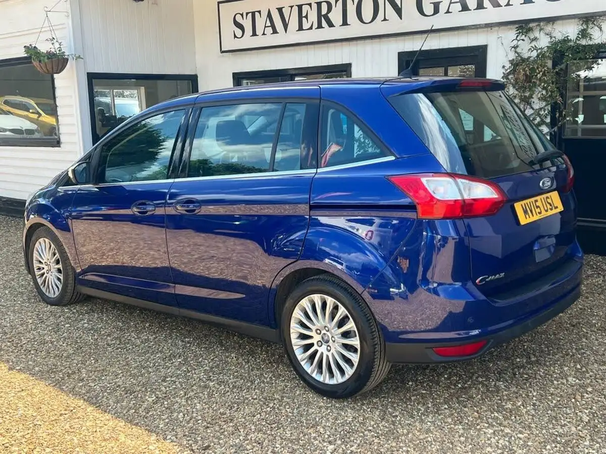 2015-ford-grand-c-max-big-13