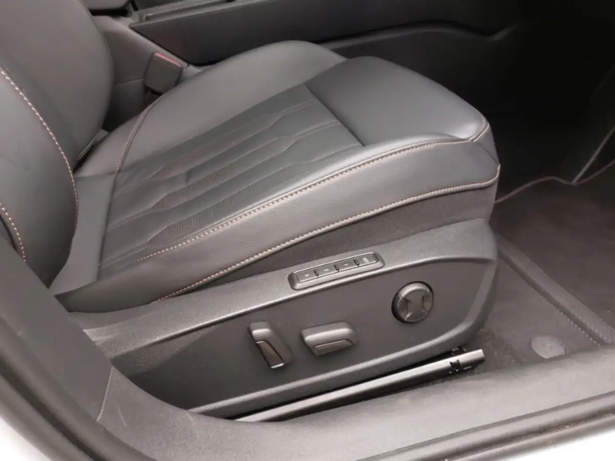 2021-honda-jazz-15-i-mmd-sr-109ps-big-13