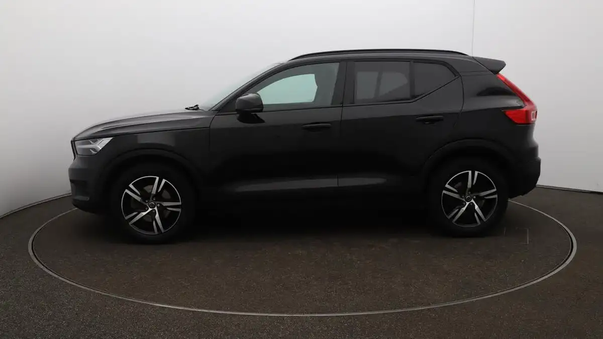 2022-volvo-xc40-20-b4-r-design-big-63