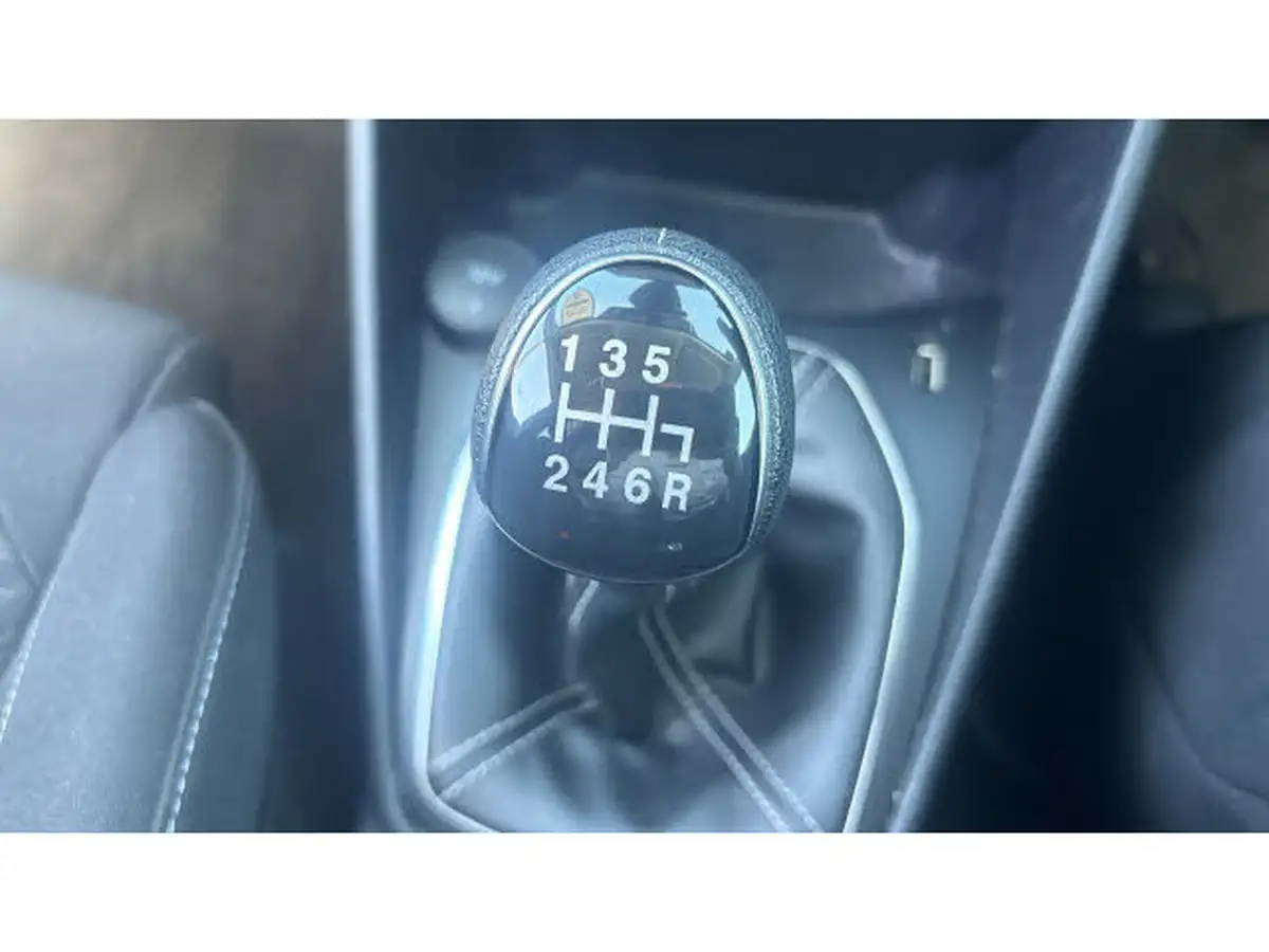 2023-ford-fiesta-10t-titanium-100ps-big-44