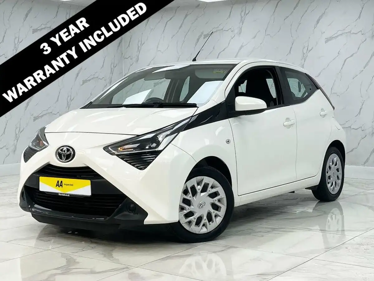 2020-toyota-aygo-10-vvt-i-x-play-big-0