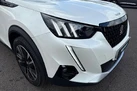 2020-peugeot-2008-suv-12-puretech-gt-line-small-24