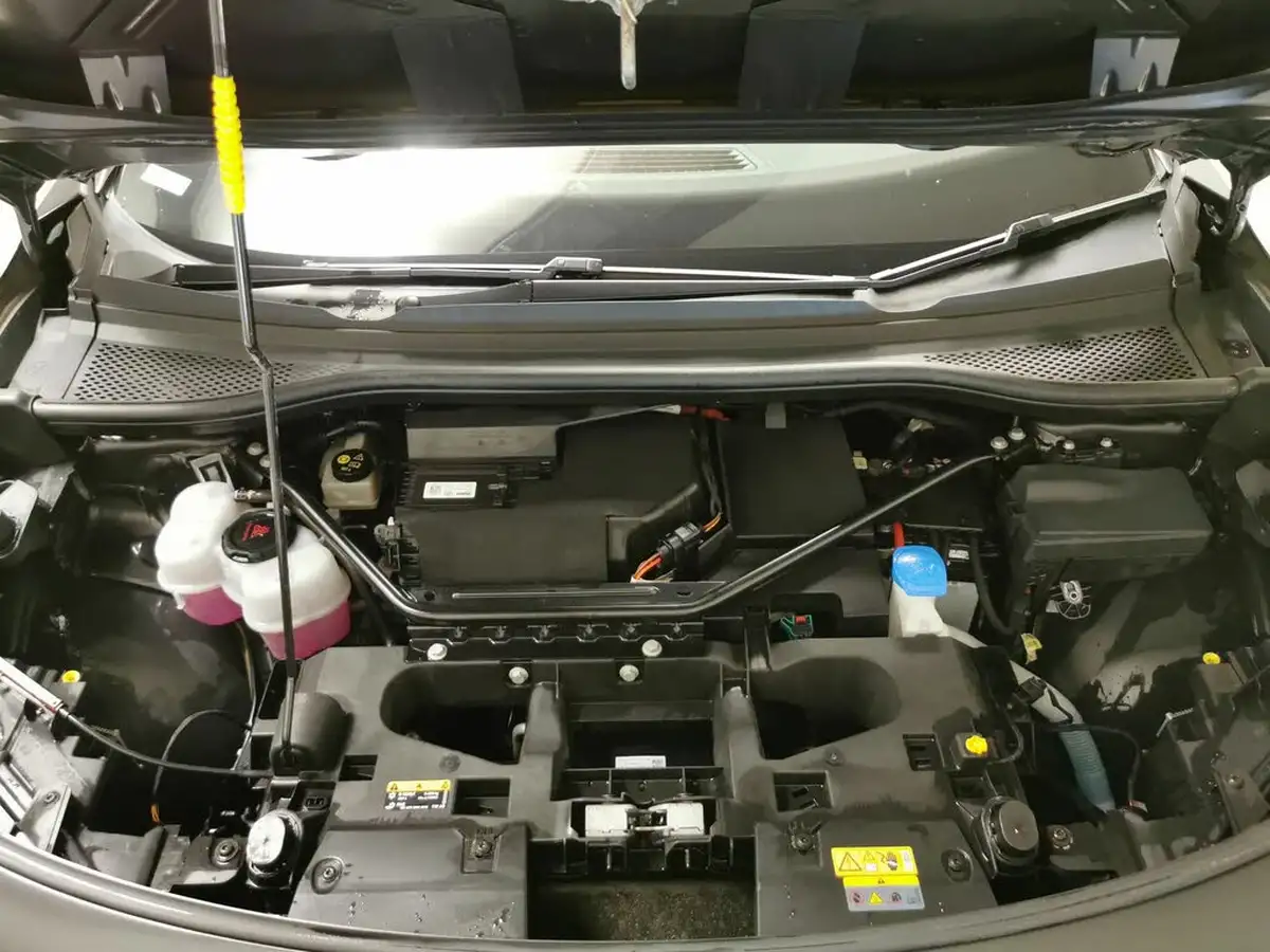 2021-volkswagen-id4-e-first-edition-big-37