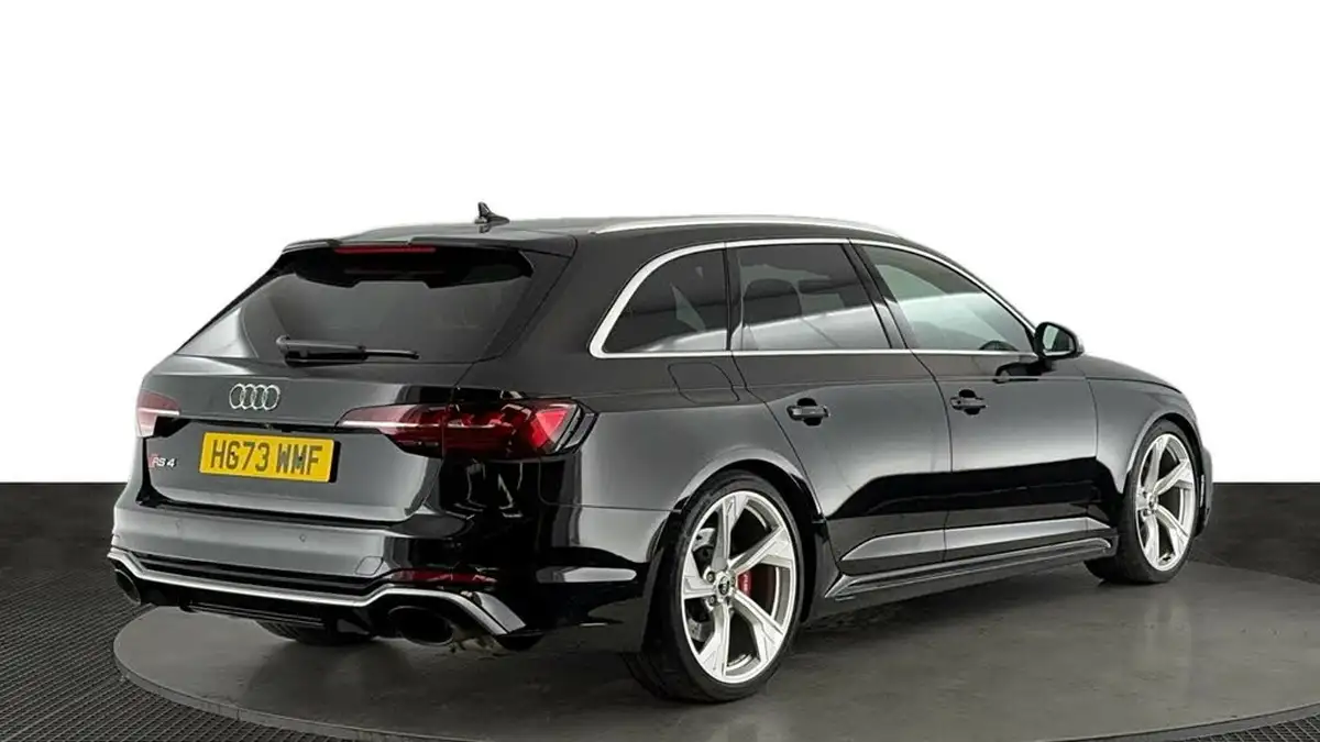 2024-audi-rs4-avant-29-tfsi-big-3