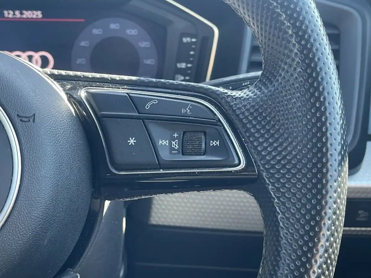 2021-audi-a1-10-25-tfsi-s-line-big-21