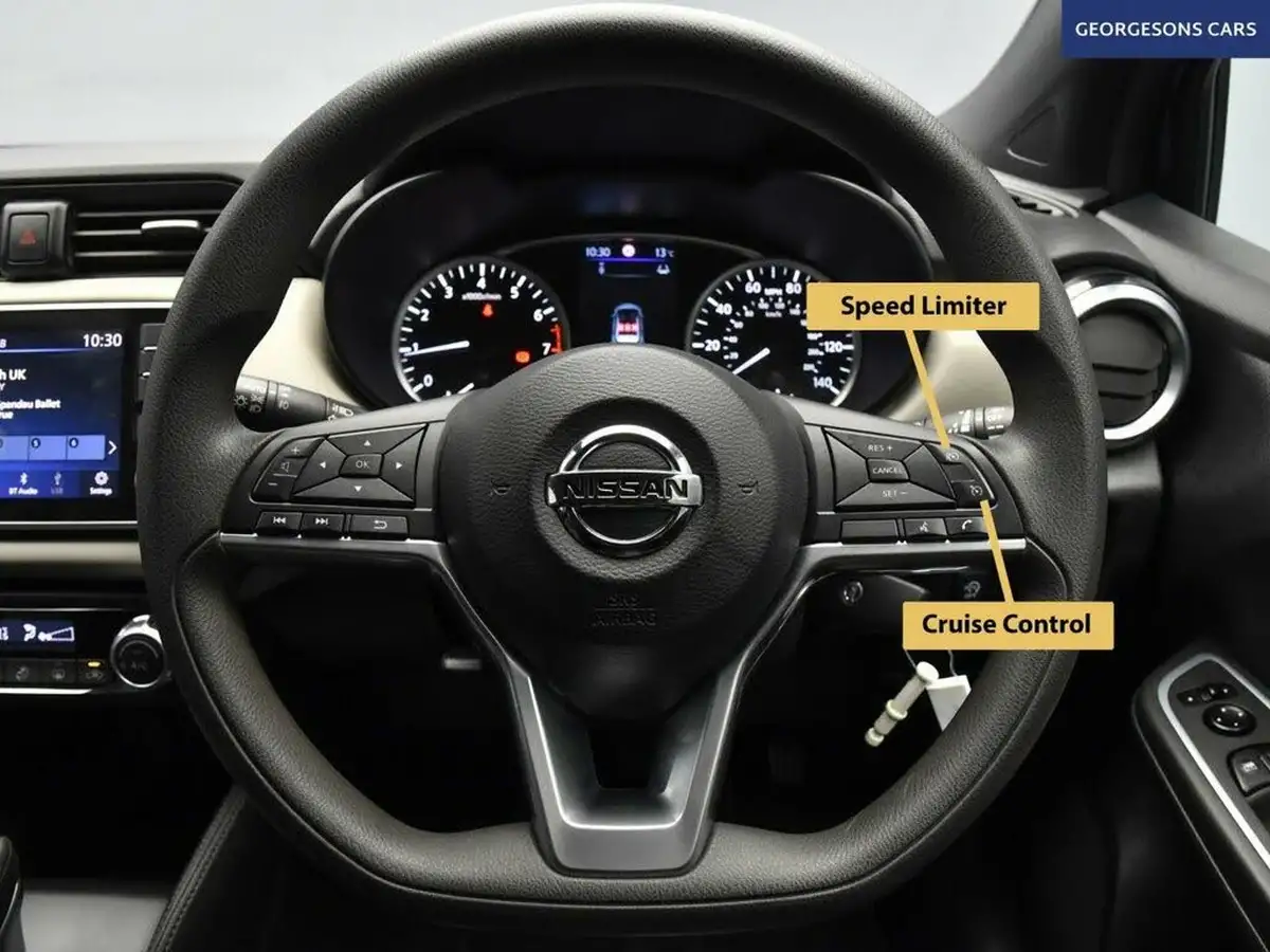 2022-nissan-micra-10-ig-t-kiiro-cvt-big-24