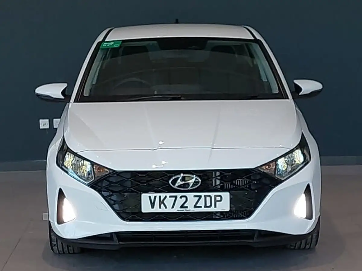 2022-hyundai-i20-10-t-gdi-se-connect-dct-big-11