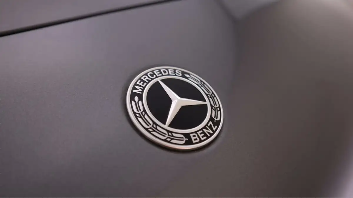 2021-mercedes-benz-a-class-13-a180-amg-line-hatchback-5d-7g-dct-big-22