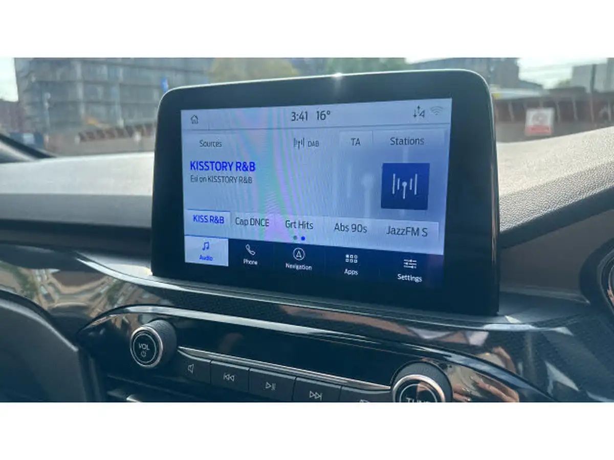 2023-ford-kuga-25t-st-line-x-edition-225ps-phev-big-11