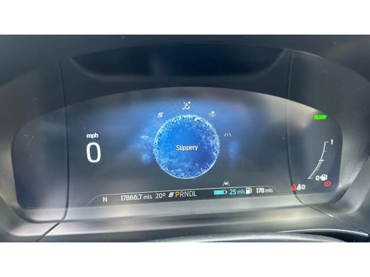 2023-ford-kuga-25t-st-line-x-edition-225ps-phev-big-35