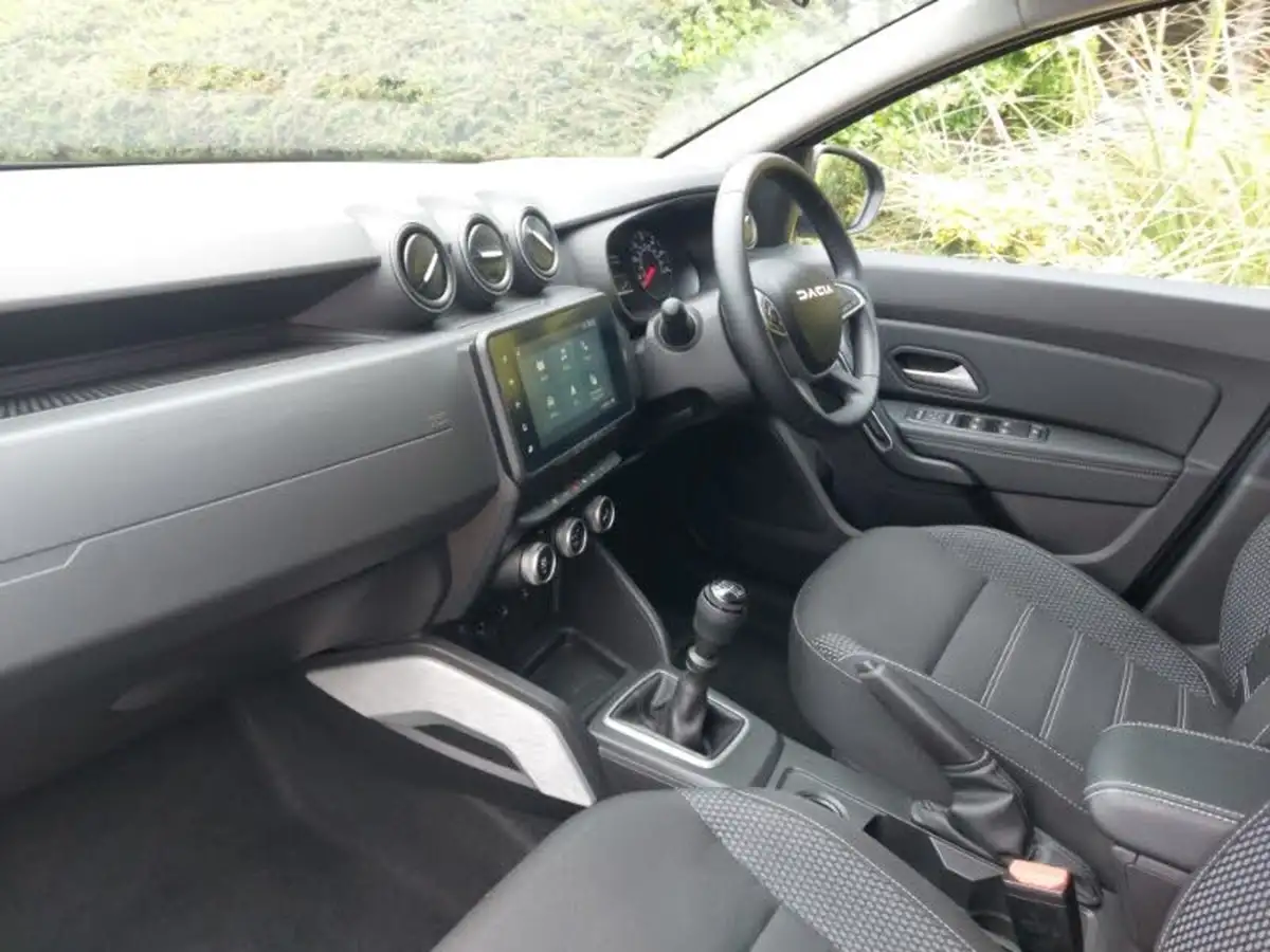 2024-dacia-duster-09-tce-journey-big-4