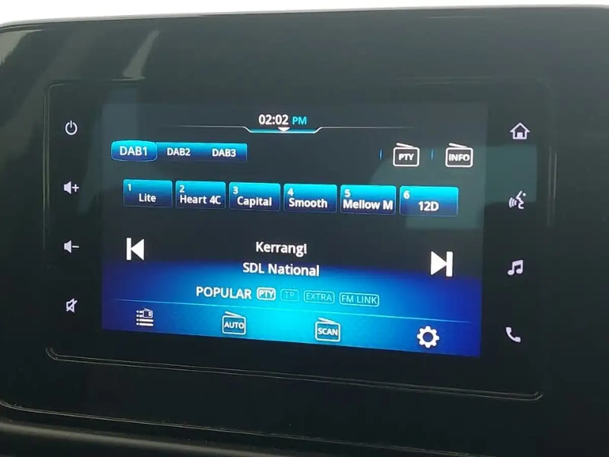 2024-suzuki-s-cross-14-boosterjet-motion-big-12
