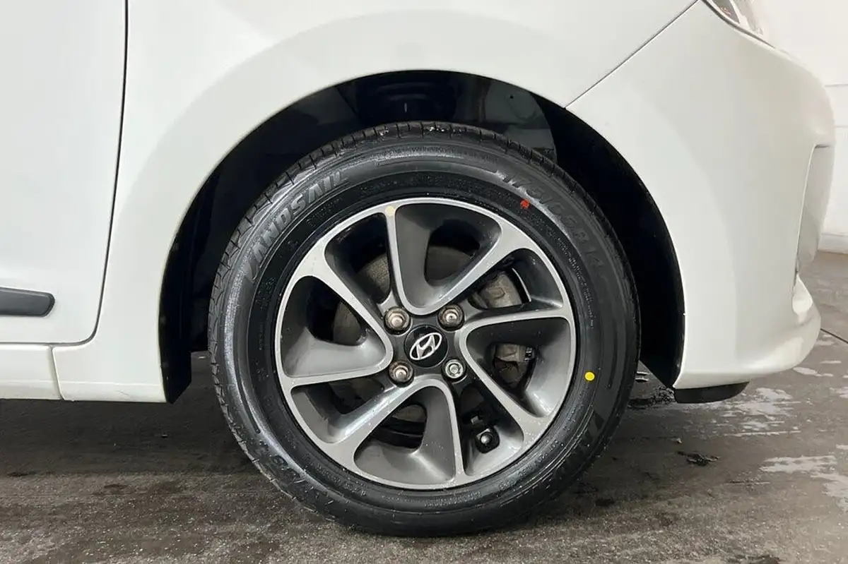 2019-hyundai-i10-12-premium-87ps-1248cc-auto-big-13