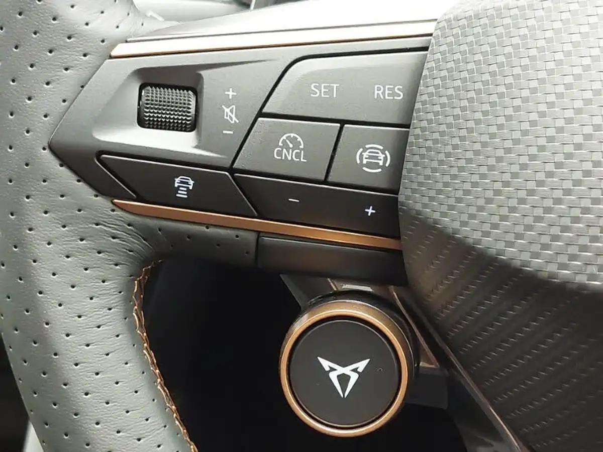 2025-cupra-formentor-15-etsi-v1-big-17