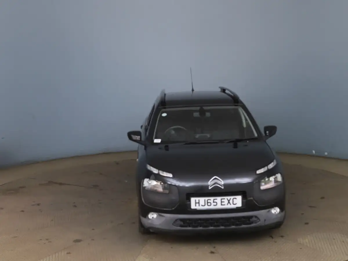 2015-citroen-c4-cactus-16bluehdi-flair-big-2