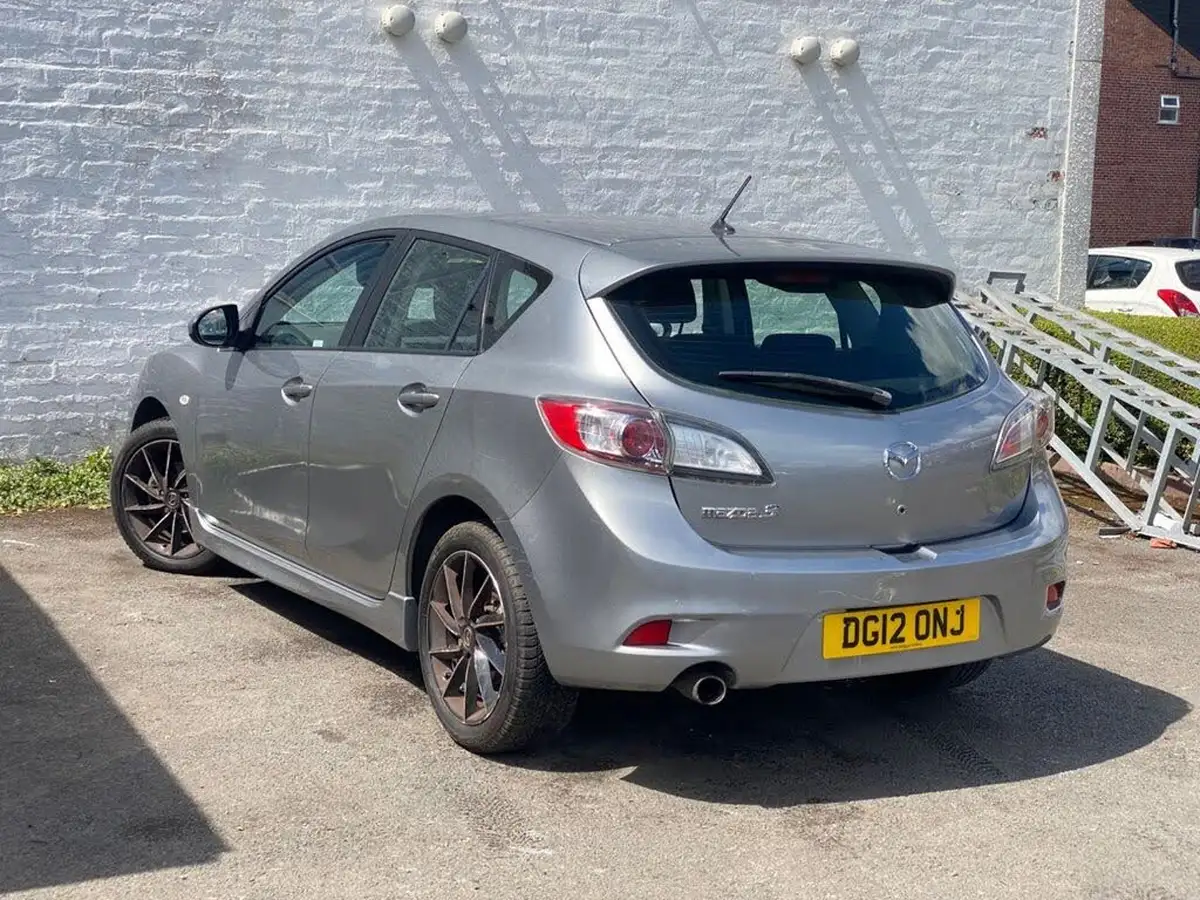 2012-mazda-mazda3-16-tamura-big-7